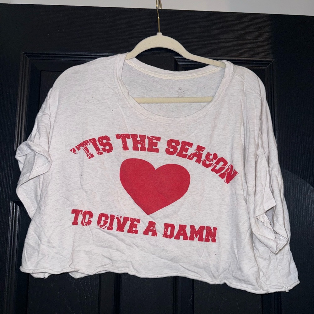 Aerie off white “Tis the season” crop top - XL